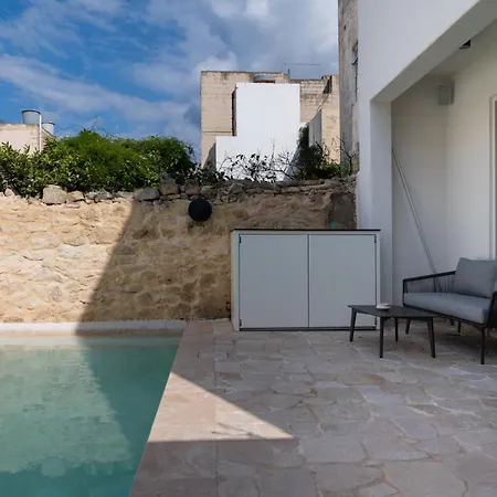 Elegant Retreat With Private Pool & Parking Holiday home Sliema