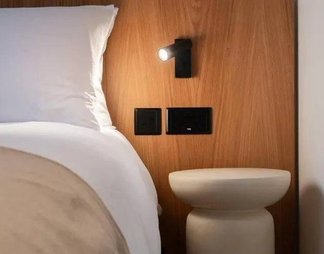 別荘 Elegant Retreat With Private Pool & Parking *